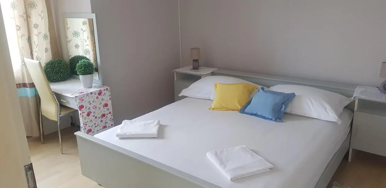Apartment Villa Anka Okrug Gornji Trogir Croatia